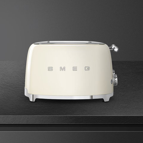 Тостер на 4 тости Smeg TSF03CREU